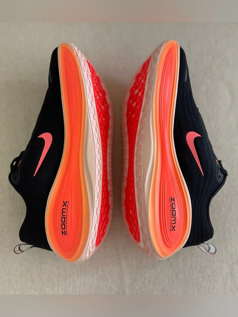 Size 7.5 - Nike W Vomero Plus Black Hot Lava Washed Coral HV8154-010 Women's NEW
